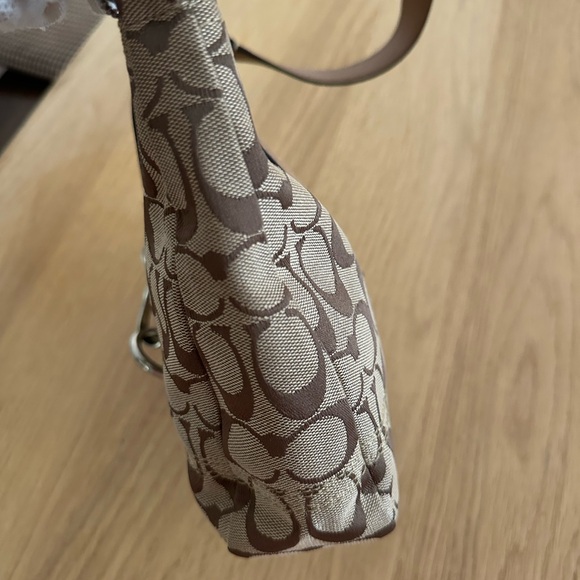 Coach monogram shoulder bag - Picture 3 of 12